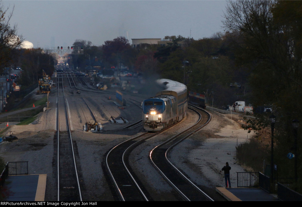 A spot of sunshine lights up the Chief as it weaves through the shoofly